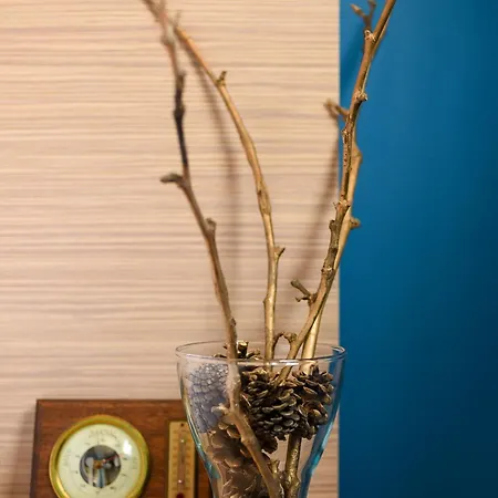 City-Centric Comfort: 1-Bedroom Apartment Near Military Circle Bucarest Esterno foto