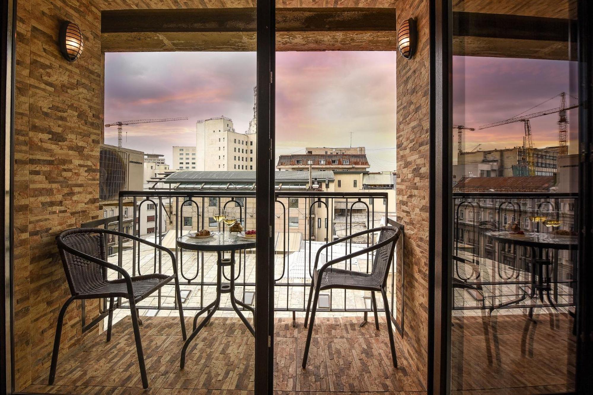 City-centric Comfort: 1-bedroom Near Military Circle Appartamento Bucarest