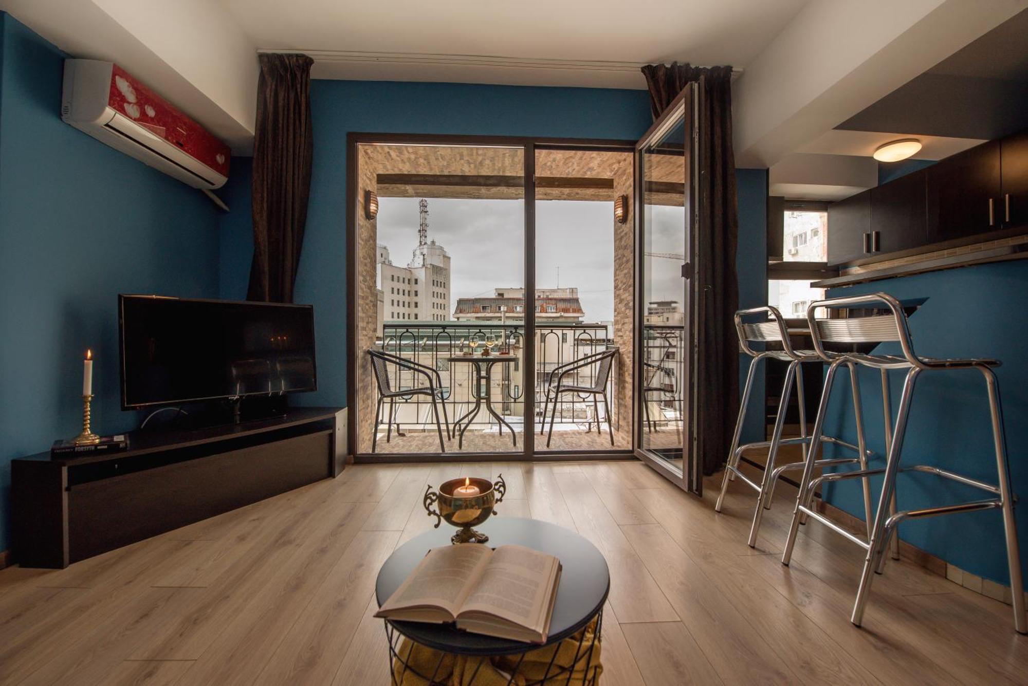 Appartamento City-centric Comfort: 1-bedroom Near Military Circle Bucarest