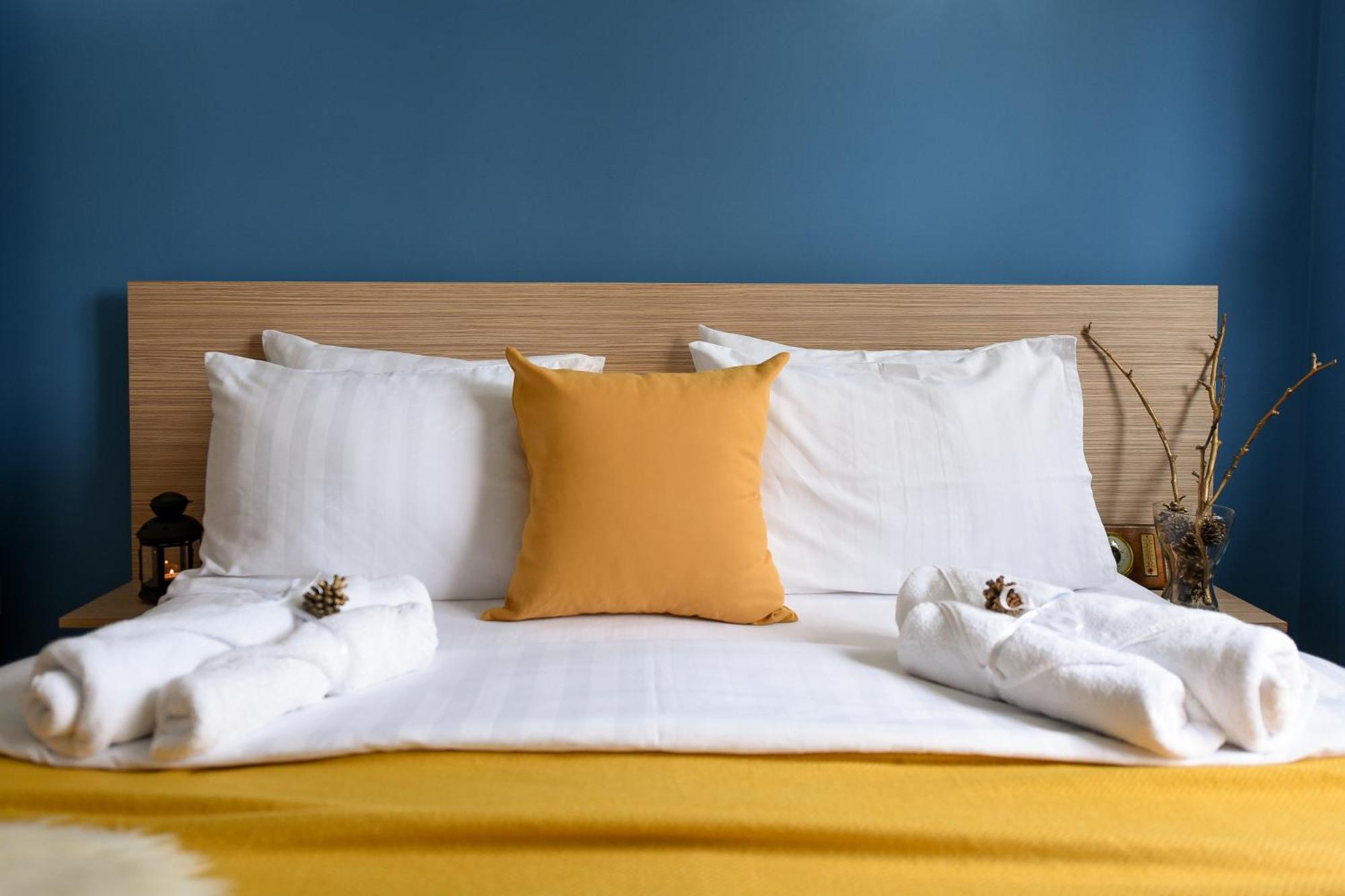 City-centric Comfort: 1-bedroom Near Military Circle Appartamento